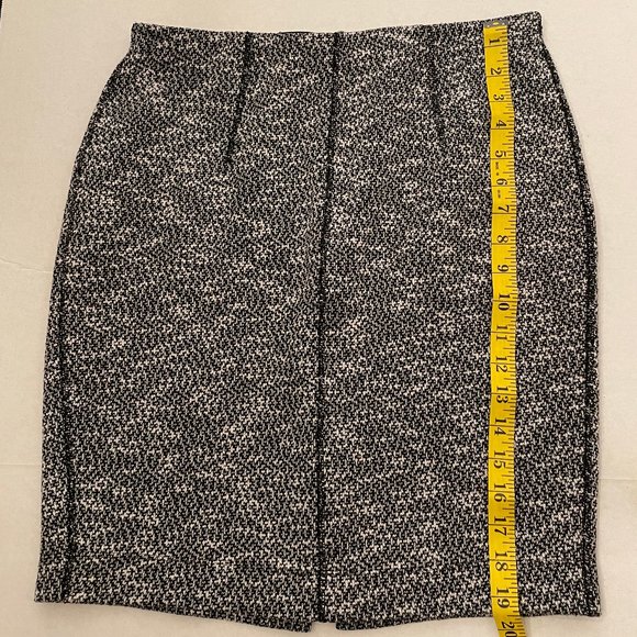 Ann Taylor Classic Pencil Skirt Black Grey 8P Like New - Picture 4 of 5